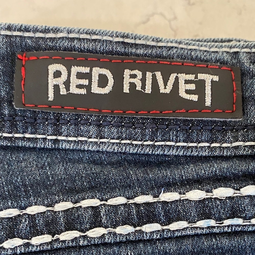Red Rivet Women's Dark Blue Denim Jeans